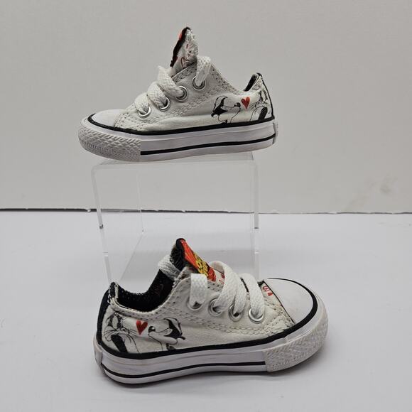Converse Chuck Taylor All Star Looney Tunes X Pepe Le Pew Infants Sz 3 - Picture 2 of 8